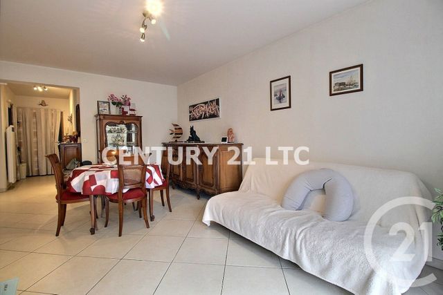 Afficher la photo en grand Appartement F3 à vendre - 3 pièces - 75.0 m2 - ST MAURICE - 94 - ILE-DE-FRANCE - Century 21 Ltc