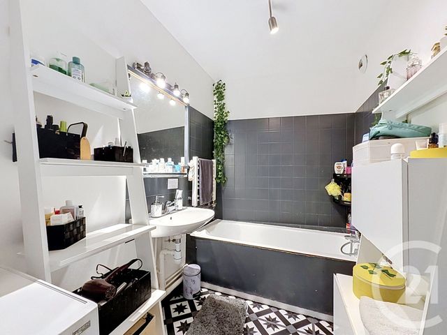 Appartement F5 à vendre - 5 pièces - 99.87 m2 - CHARENTON LE PONT - 94 - ILE-DE-FRANCE - Century 21 Ltc