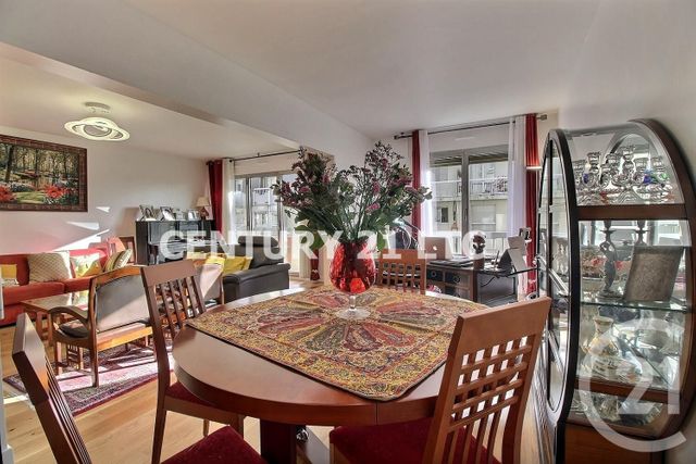 Afficher la photo en grand Appartement F4 à vendre - 4 pièces - 92.7 m2 - ST MAURICE - 94 - ILE-DE-FRANCE - Century 21 Ltc