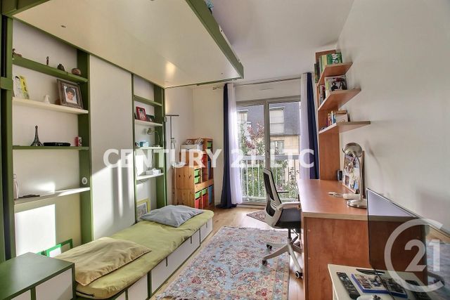 Afficher la photo en grand Appartement F4 à vendre - 4 pièces - 92.7 m2 - ST MAURICE - 94 - ILE-DE-FRANCE - Century 21 Ltc