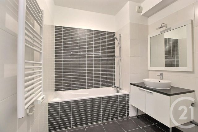 Appartement F3 à vendre - 3 pièces - 63.45 m2 - CHARENTON LE PONT - 94 - ILE-DE-FRANCE - Century 21 Ltc