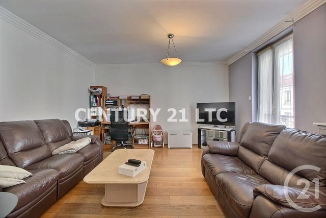 Appartement F5 à vendre - 5 pièces - 90.0 m2 - CHARENTON LE PONT - 94 - ILE-DE-FRANCE - Century 21 Ltc