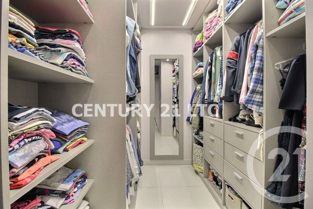 Appartement F4 à vendre - 4 pièces - 89.38 m2 - CHARENTON LE PONT - 94 - ILE-DE-FRANCE - Century 21 Ltc