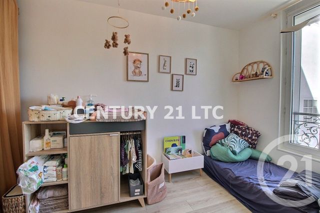Afficher la photo en grand Appartement Duplex à vendre - 3 pièces - 58.04 m2 - CHARENTON LE PONT - 94 - ILE-DE-FRANCE - Century 21 Ltc