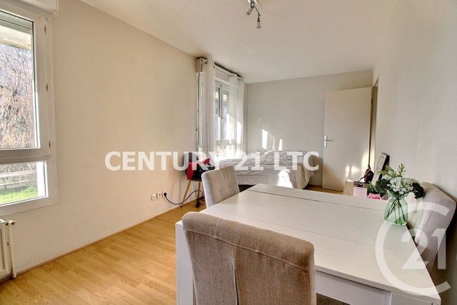 Appartement F1 à vendre - 1 pièce - 27.05 m2 - CHARENTON LE PONT - 94 - ILE-DE-FRANCE - Century 21 Ltc