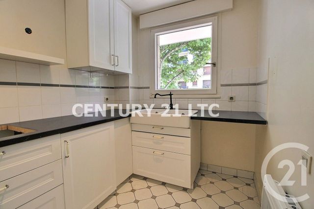 Appartement F2 à vendre CHARENTON LE PONT