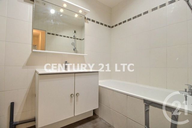 Appartement F2 à vendre - 2 pièces - 50.63 m2 - CHARENTON LE PONT - 94 - ILE-DE-FRANCE - Century 21 Ltc
