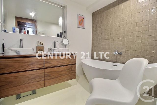 Appartement Loft à vendre - 3 pièces - 100.1 m2 - CHARENTON LE PONT - 94 - ILE-DE-FRANCE - Century 21 Ltc