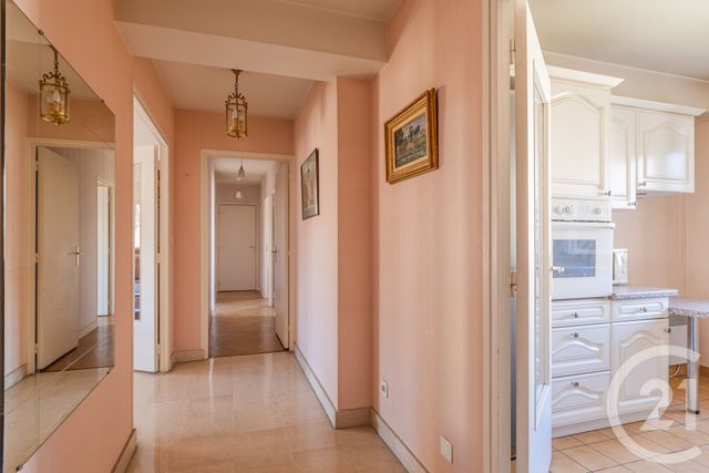 Afficher la photo en grand Appartement F5 à vendre - 4 pièces - 97.83 m2 - CHARENTON LE PONT - 94 - ILE-DE-FRANCE - Century 21 Ltc