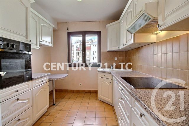 Afficher la photo en grand Appartement F5 à vendre - 4 pièces - 97.83 m2 - CHARENTON LE PONT - 94 - ILE-DE-FRANCE - Century 21 Ltc