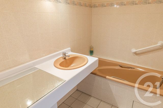 Afficher la photo en grand Appartement F5 à vendre - 4 pièces - 97.83 m2 - CHARENTON LE PONT - 94 - ILE-DE-FRANCE - Century 21 Ltc