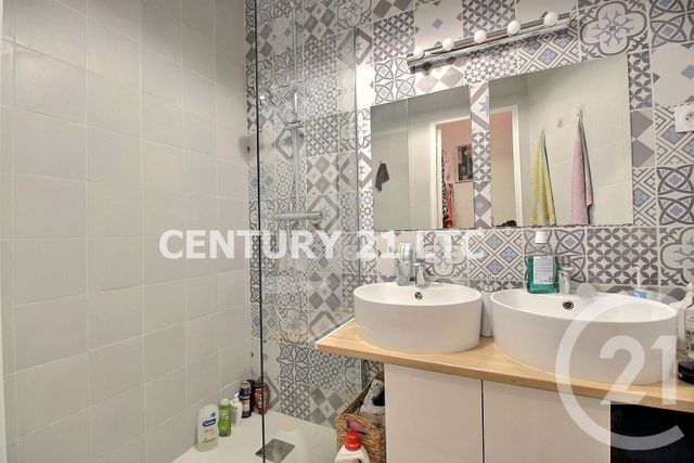 Appartement F3 à vendre - 3 pièces - 59.27 m2 - CHARENTON LE PONT - 94 - ILE-DE-FRANCE - Century 21 Ltc