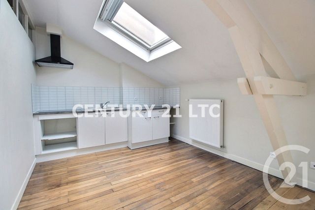 Appartement Studio à vendre - 1 pièce - 23.4 m2 - CHARENTON LE PONT - 94 - ILE-DE-FRANCE - Century 21 Ltc