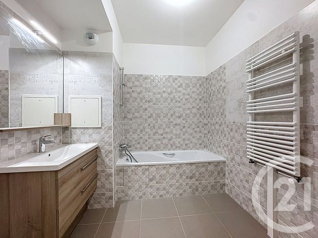 Appartement F2 à vendre - 2 pièces - 43.64 m2 - ST MAURICE - 94 - ILE-DE-FRANCE - Century 21 Ltc