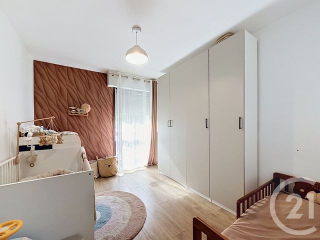 Appartement F4 à vendre - 4 pièces - 81.2 m2 - CHARENTON LE PONT - 94 - ILE-DE-FRANCE - Century 21 Ltc