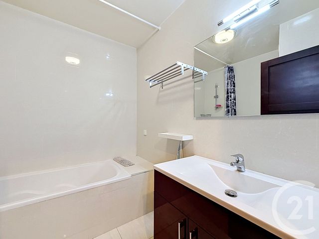 Appartement F3 à vendre - 3 pièces - 69.17 m2 - CHARENTON LE PONT - 94 - ILE-DE-FRANCE - Century 21 Ltc