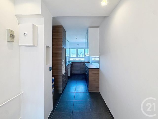 Appartement F3 à louer - 3 pièces - 72.04 m2 - CHARENTON LE PONT - 94 - ILE-DE-FRANCE - Century 21 Ltc