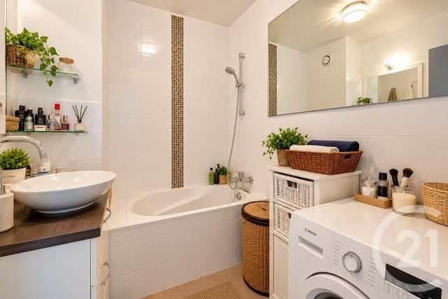 Appartement F5 à vendre - 5 pièces - 105.17 m2 - CHARENTON LE PONT - 94 - ILE-DE-FRANCE - Century 21 Ltc