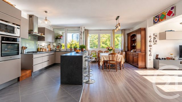 Appartement F5 à vendre CHARENTON LE PONT