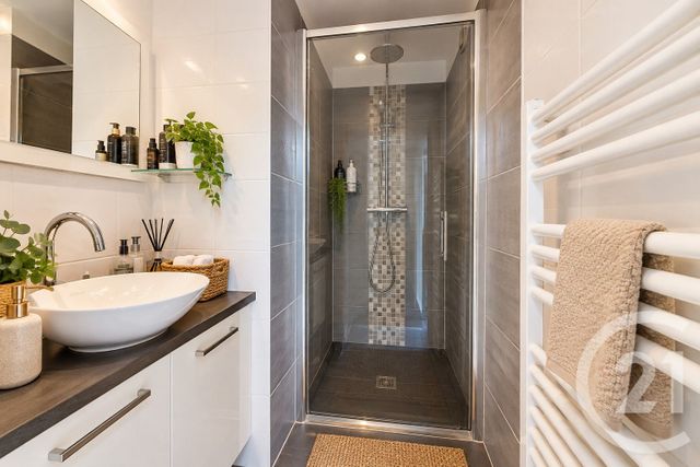 Appartement F5 à vendre - 5 pièces - 105.17 m2 - CHARENTON LE PONT - 94 - ILE-DE-FRANCE - Century 21 Ltc